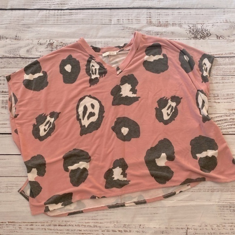 Dear Apple Pullover Top